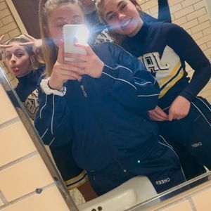 Meet your Posher, Margo